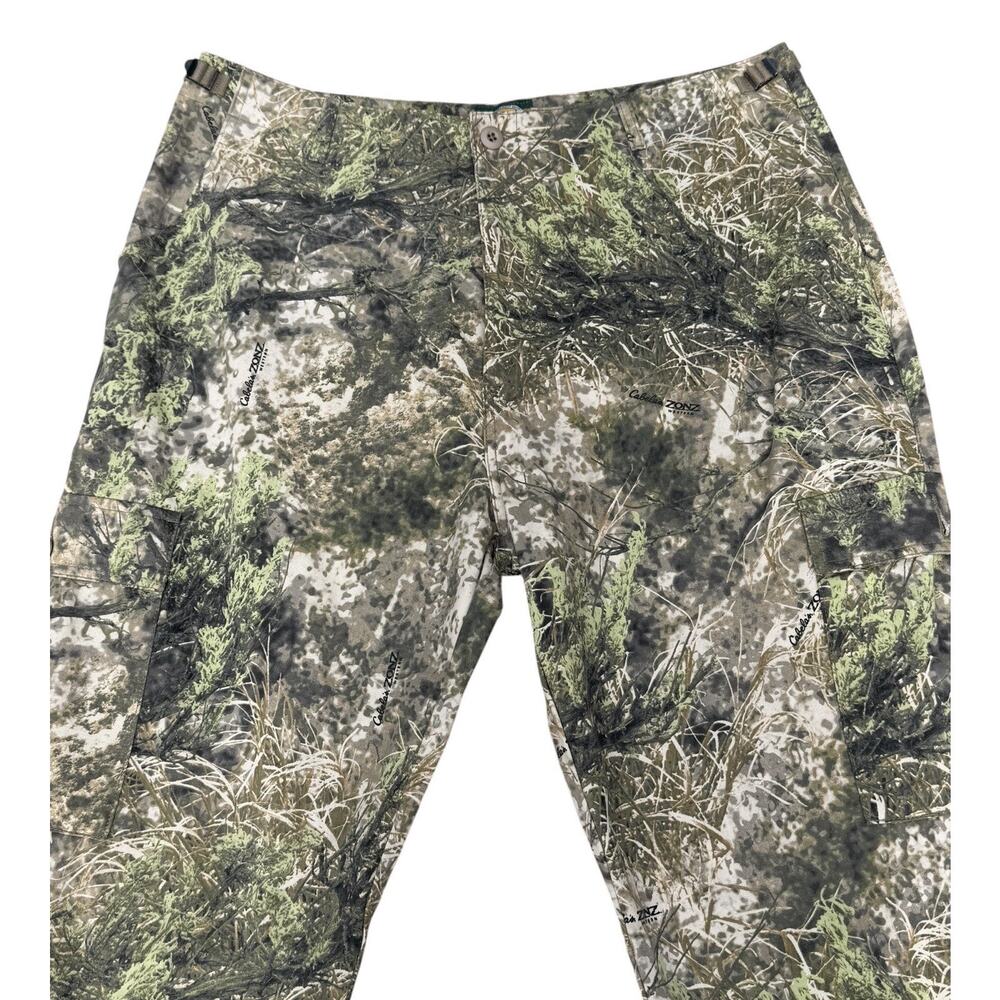 Cabela's Zonz Woodlands Camo Hunting Cargo Pants Mens 40 Adjustable Waist Pocket - Picture 2 of 12